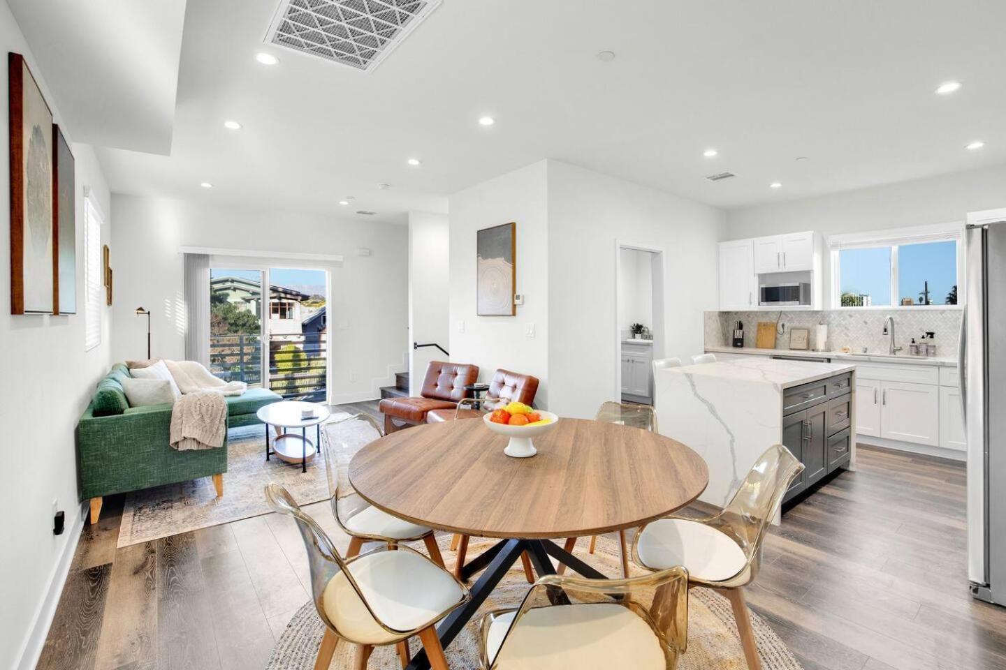 Сasa de vacaciones Fresh & New Downtown La Condo!
